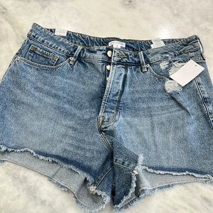 NWT Good American Denim Shorts